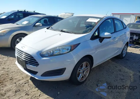 2019 Ford Fiesta Se из США, поврежденный, VIN 3FADP4BJ4KM141153